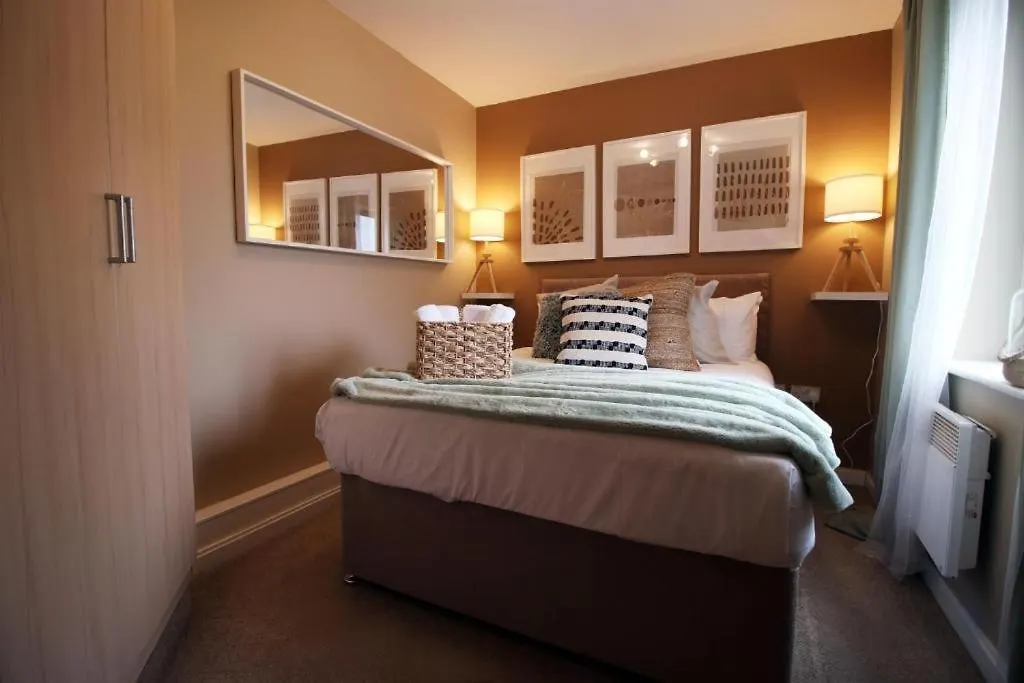 Observatory 2 Bedroom Apartment Overlooking Beach Swansea 0*,  United Kingdom