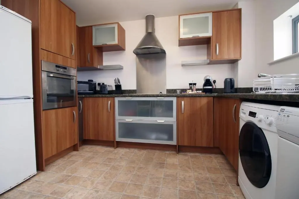 Observatory 2 Bedroom Apartment Overlooking Beach Swansea