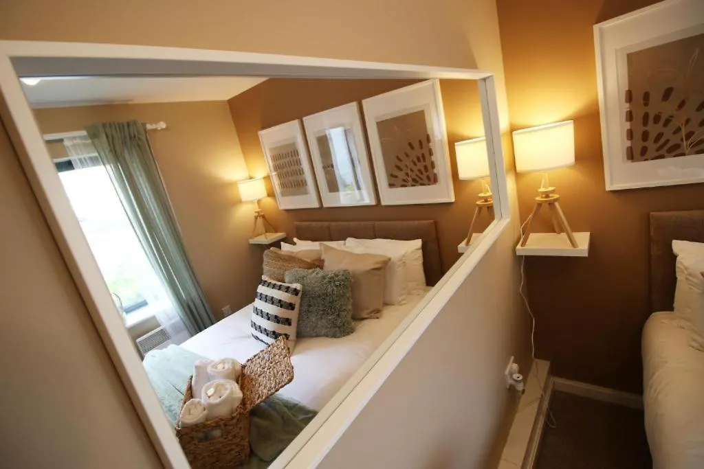 Observatory 2 Bedroom Apartment Overlooking Beach Swansea United Kingdom