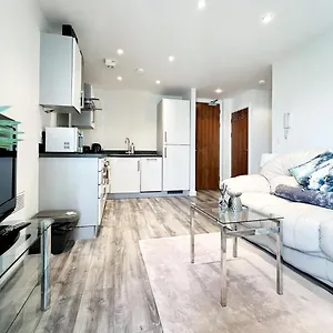 Apartment Seaview Boutique One-bedroom, Swansea